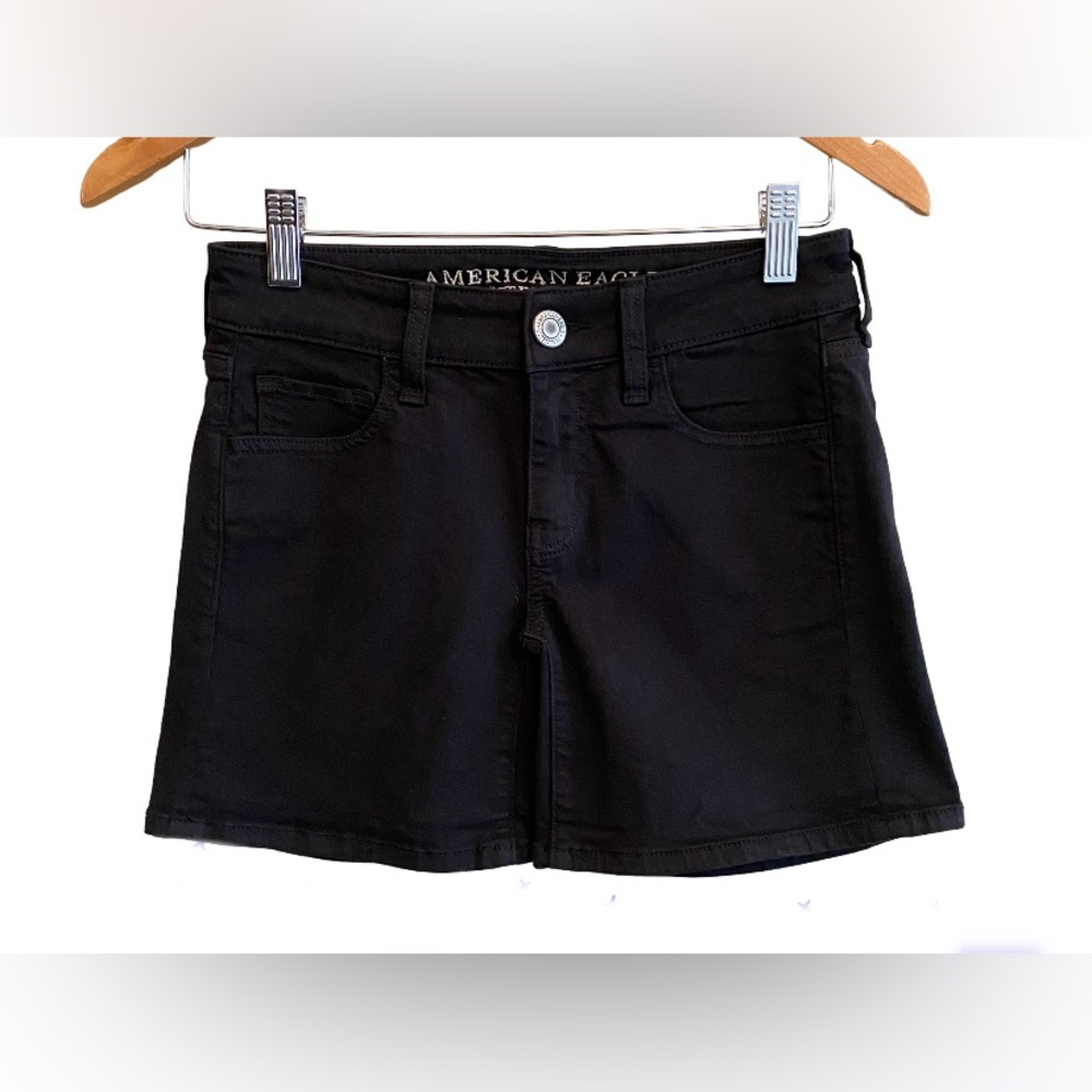 American Eagle Outfitters: Black Denim Mid Jean Super Stretch Shorts